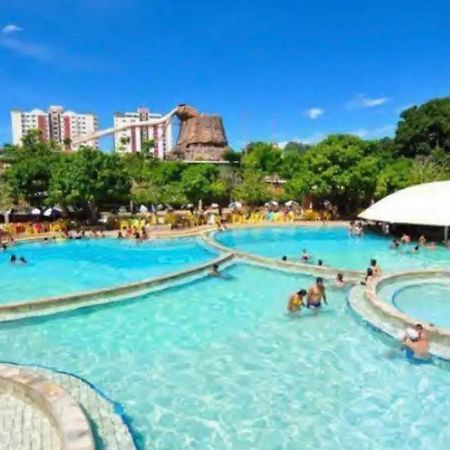 Spazzio Andrian & Silva - Inclusos Ingressos Do Parque Caldas Novas Exterior photo
