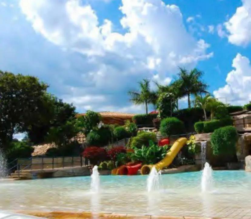 Spazzio Andrian & Silva - Inclusos Ingressos Do Parque Caldas Novas Exterior photo